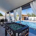 Bavaria Villa *