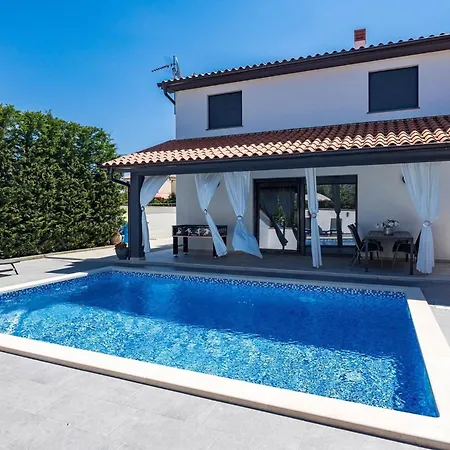 Bavaria Villa *
